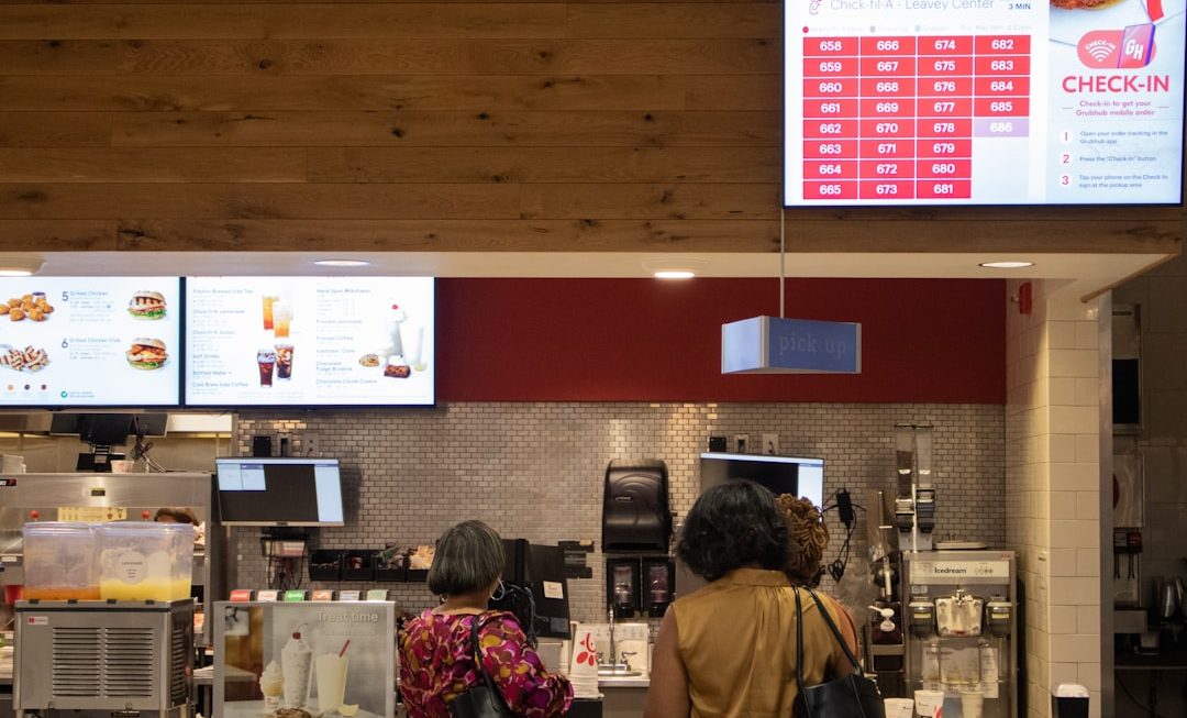 4 QR Code Tools and Apps That Support Contactless Payments